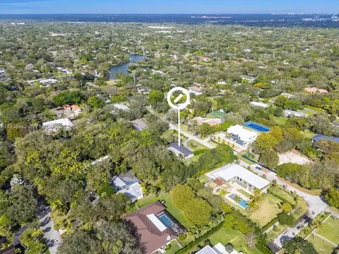 6440 SW 129th Terrace Pinecrest FL 33156