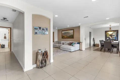 6440 SW 129th Terrace Pinecrest FL 33156