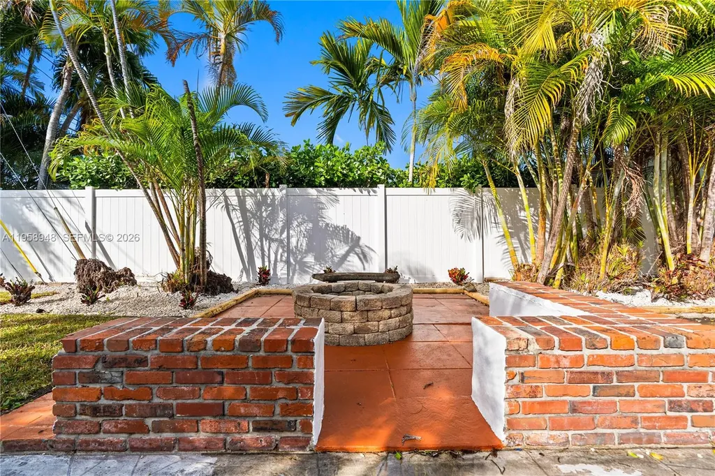 3633 NE 24th Avenue Fort Lauderdale FL 33308