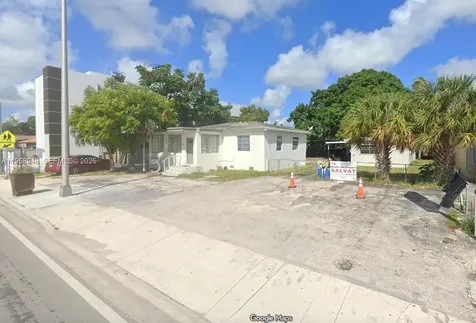 309 E 49th Street Hialeah FL 33013