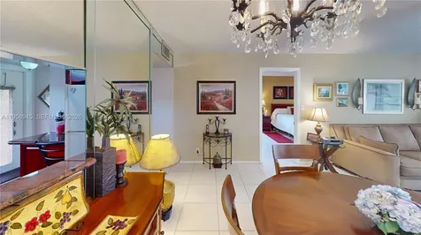 9801 Sunrise Lakes Boulevard Sunrise FL 33322