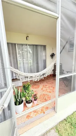 1200 SW 130th Avenue Pembroke Pines FL 33027