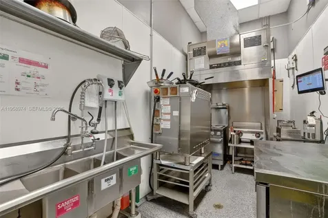 Downtown Miami Cafe For Sale Miami FL 33130