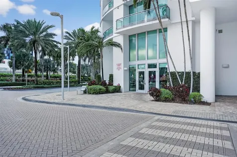 Downtown Miami Cafe For Sale Miami FL 33130