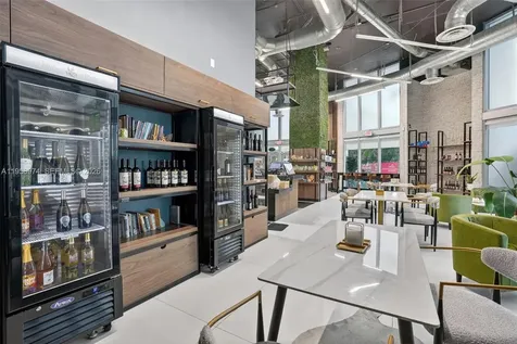 Downtown Miami Cafe For Sale Miami FL 33130