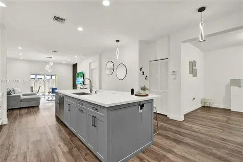 3472 NE 2nd Street Homestead FL 33033