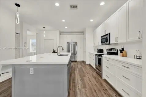 3472 NE 2nd Street Homestead FL 33033