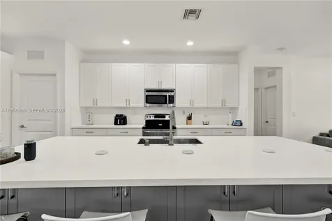 3472 NE 2nd Street Homestead FL 33033