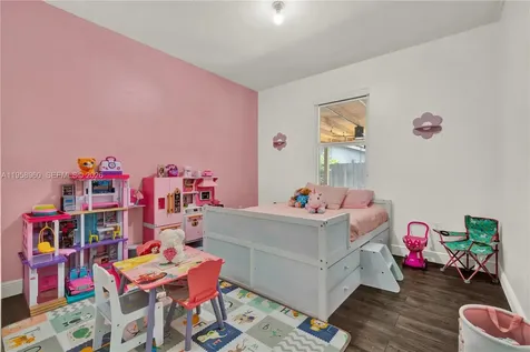 3472 NE 2nd Street Homestead FL 33033