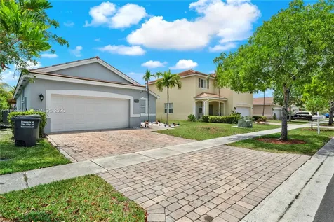 3472 NE 2nd Street Homestead FL 33033