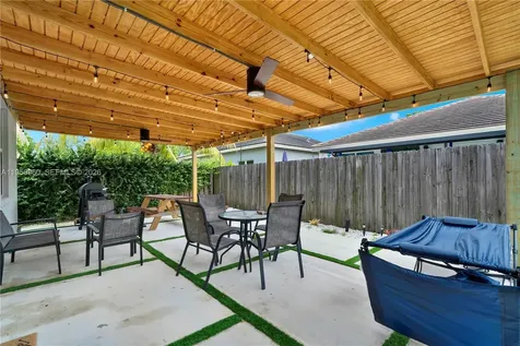 3472 NE 2nd Street Homestead FL 33033