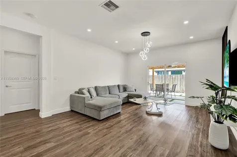 3472 NE 2nd Street Homestead FL 33033