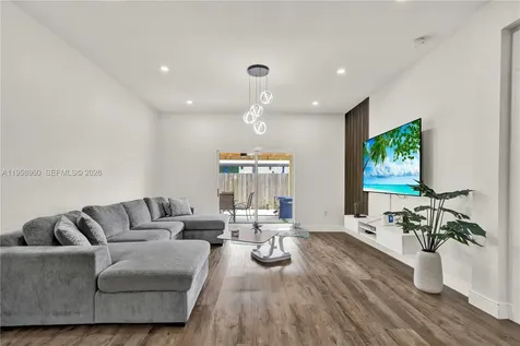 3472 NE 2nd Street Homestead FL 33033