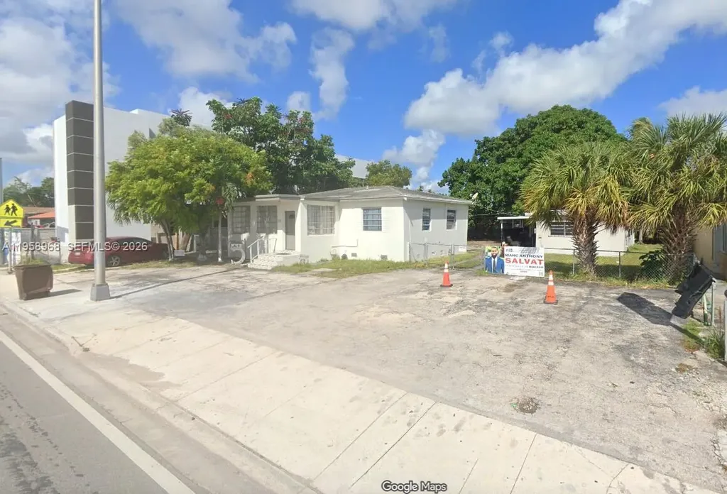 309 E 49th Street Hialeah FL 33013