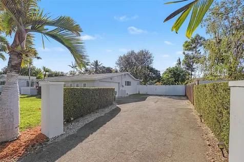 7950 SW 161st Street Palmetto Bay FL 33157