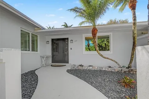 7950 SW 161st Street Palmetto Bay FL 33157