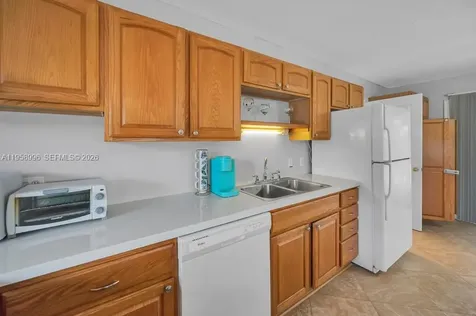 1803 E Easy Street Fort Pierce FL 34982