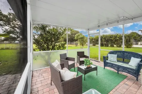 1803 E Easy Street Fort Pierce FL 34982