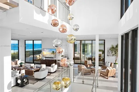 4610 N Highway A1a Hutchinson Island FL 34949