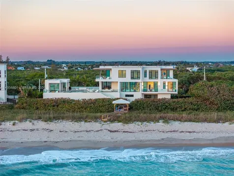 4610 N Highway A1a Hutchinson Island FL 34949