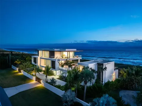 4610 N Highway A1a Hutchinson Island FL 34949