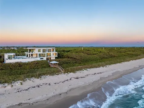 4610 N Highway A1a Hutchinson Island FL 34949