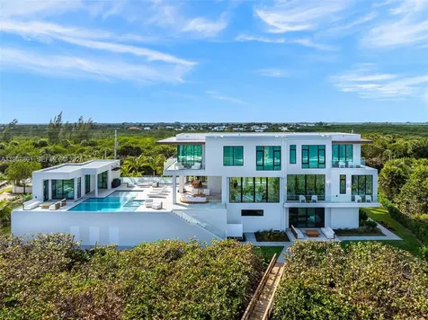 4610 N Highway A1a Hutchinson Island FL 34949