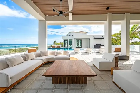 4610 N Highway A1a Hutchinson Island FL 34949
