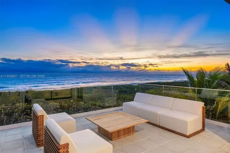 4610 N Highway A1a Hutchinson Island FL 34949