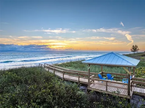 4610 N Highway A1a Hutchinson Island FL 34949
