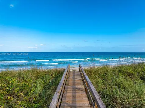 4610 N Highway A1a Hutchinson Island FL 34949