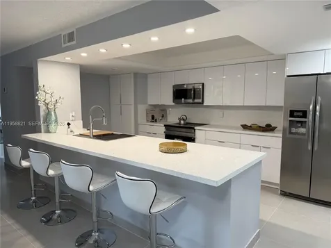 950 Egret Circle Delray Beach FL 33444