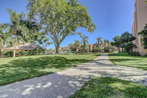950 Egret Circle Delray Beach FL 33444