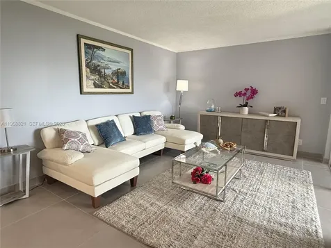 950 Egret Circle Delray Beach FL 33444