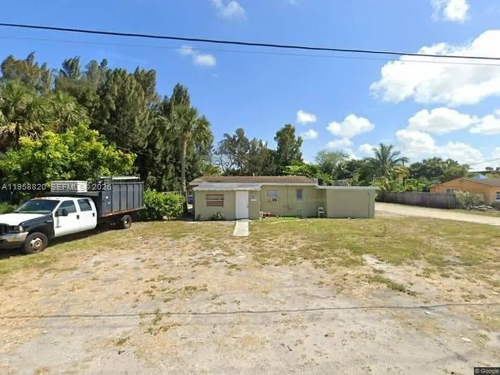 700 SW 8th Street Pompano Beach FL 33060