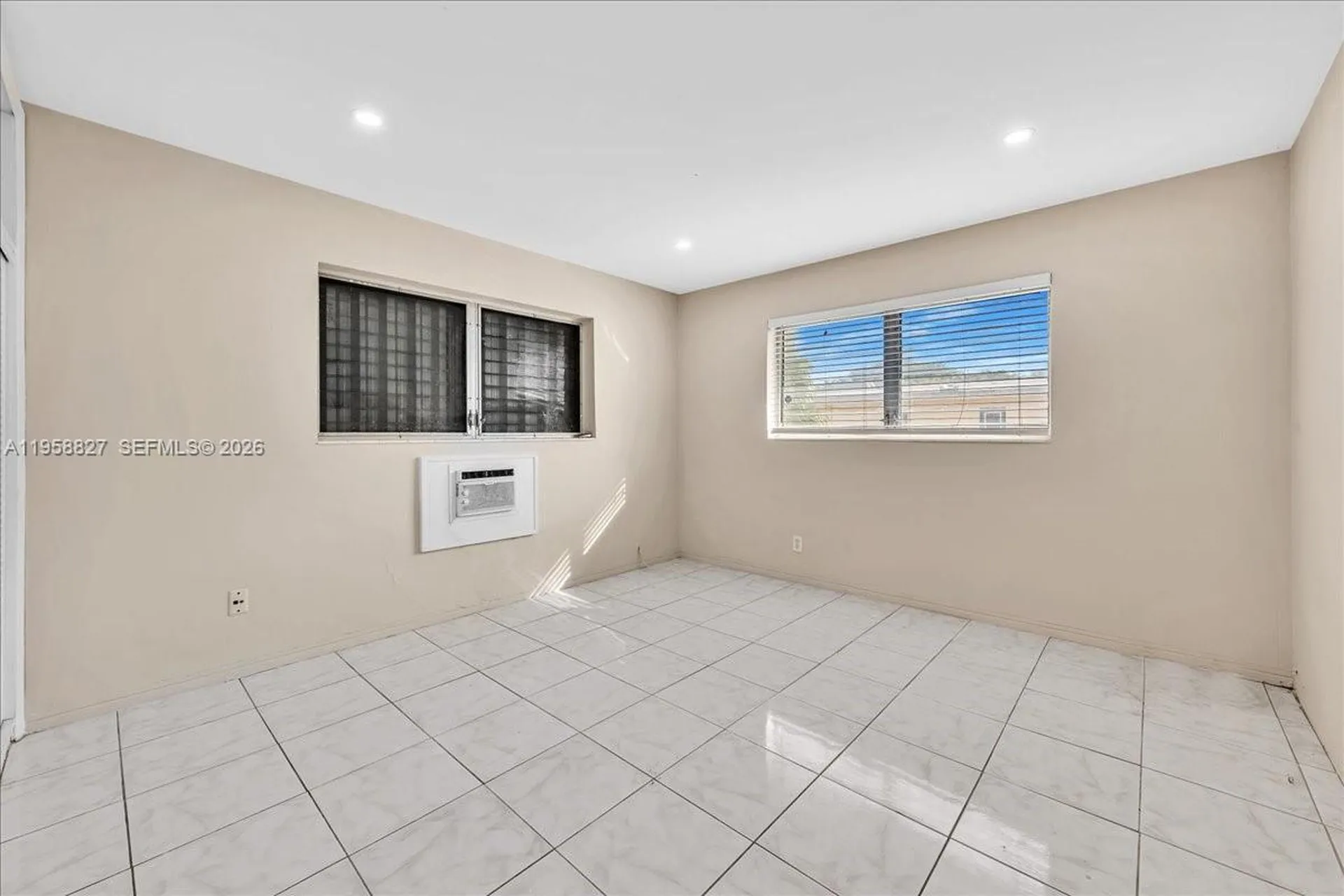 707 S 19th Avenue Hollywood FL 33020