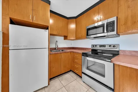 707 S 19th Avenue Hollywood FL 33020