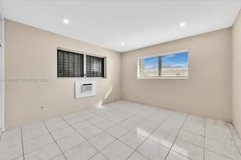 707 S 19th Avenue Hollywood FL 33020