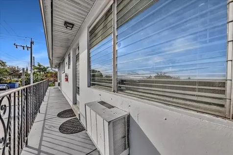 707 S 19th Avenue Hollywood FL 33020