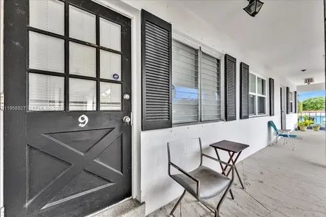 707 S 19th Avenue Hollywood FL 33020