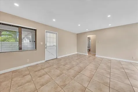 707 S 19th Avenue Hollywood FL 33020