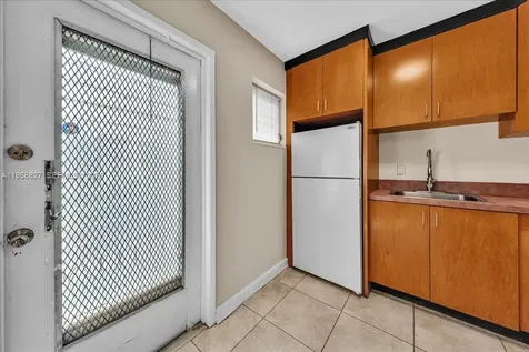 707 S 19th Avenue Hollywood FL 33020