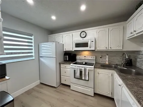 1501 S Ocean Boulevard Lauderdale By The Sea FL 33062