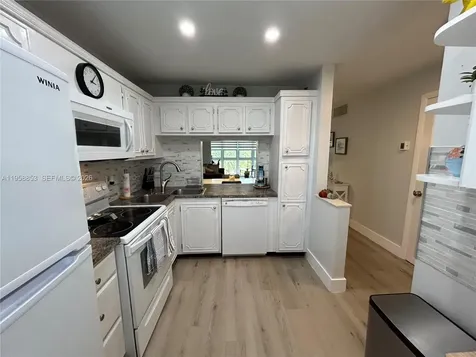 1501 S Ocean Boulevard Lauderdale By The Sea FL 33062