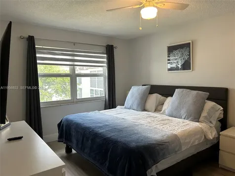 1501 S Ocean Boulevard Lauderdale By The Sea FL 33062