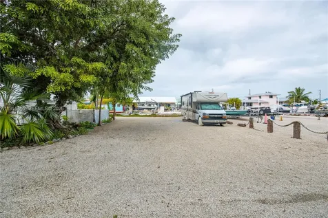 31033 Hibiscus Drive Big Pine FL 33043