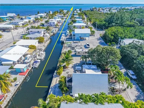 31033 Hibiscus Drive Big Pine FL 33043