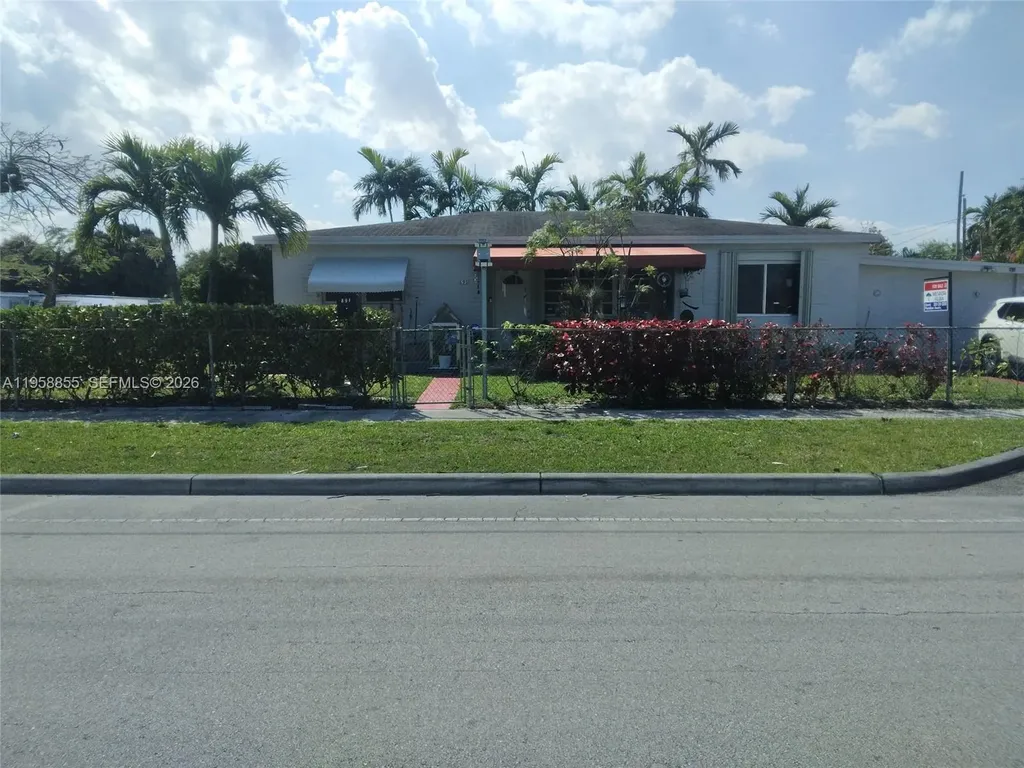 691 E 62nd Street Hialeah FL 33013
