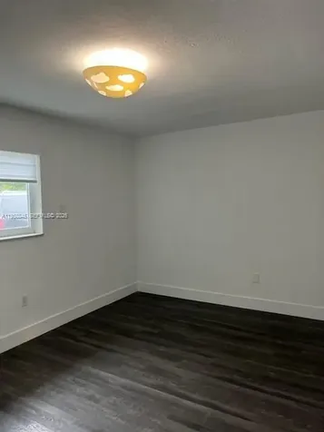 3008 NW 13th Street Miami FL 33125