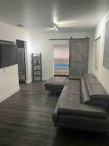 3008 NW 13th Street Miami FL 33125